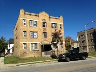 Spacious 6 BR, 2 BA house in Metro Milwaukee Area, offering private rooms for rent. . Rooms for rent milwaukee